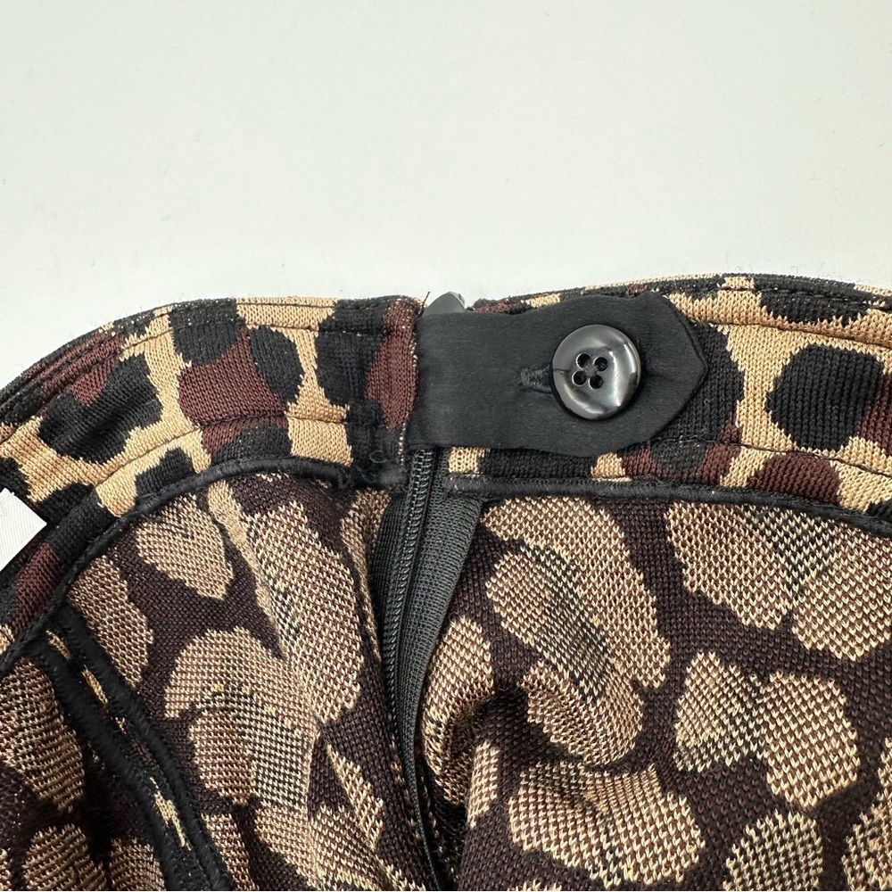 St. John Collection Alexa Leopard Animal Print - Picture 12 of 14